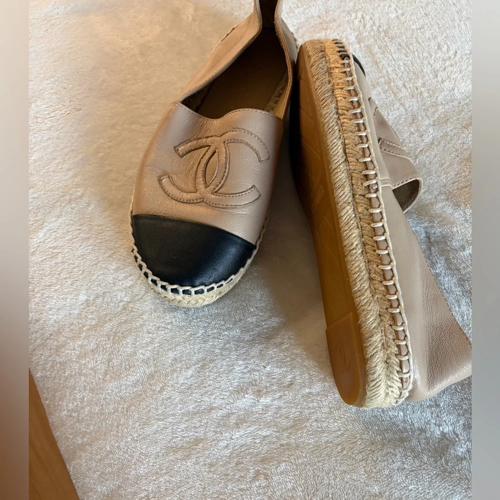 CHANEL SHOES like new condition